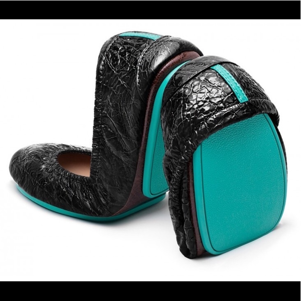 ✨ Tieks Black Flats ✨